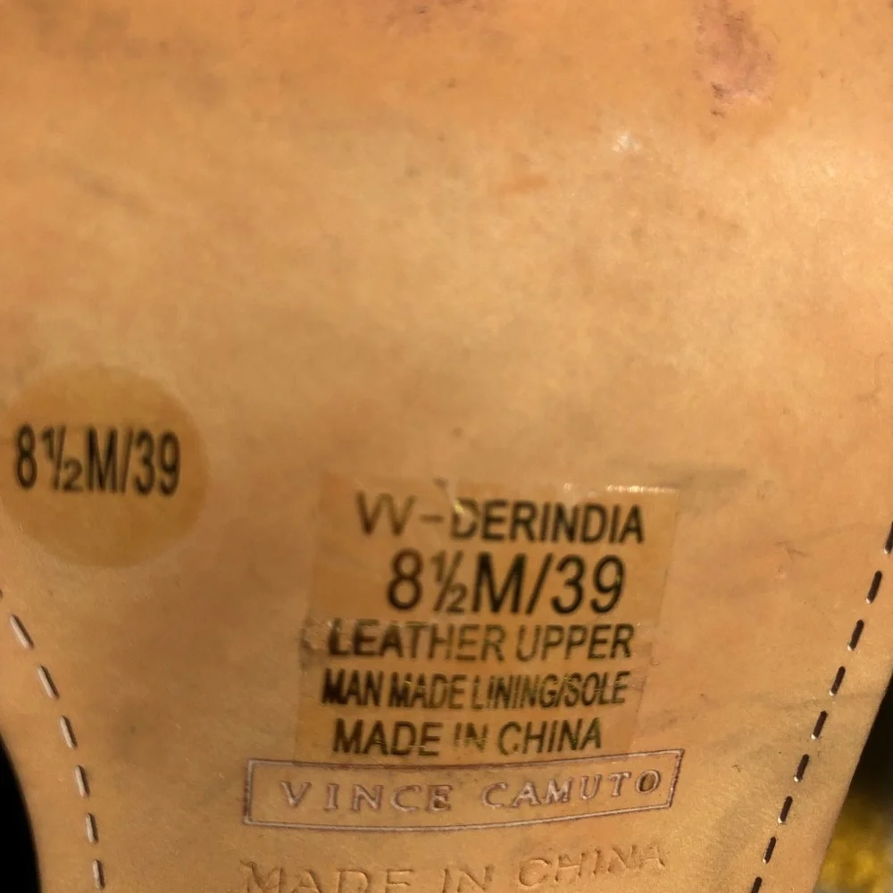 Like New! Vince Camuto Black Leather Cut Out ankle Booties Size 8.5/39 - Picture 7 of 11